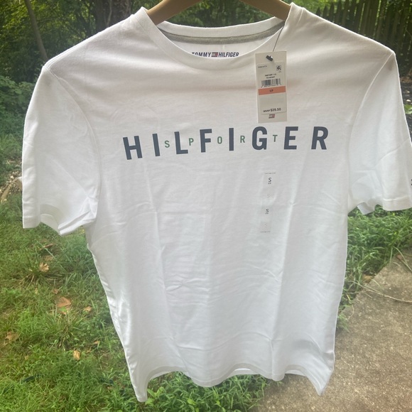 NWT Tommy Hilfiger Tee - Picture 1 of 5